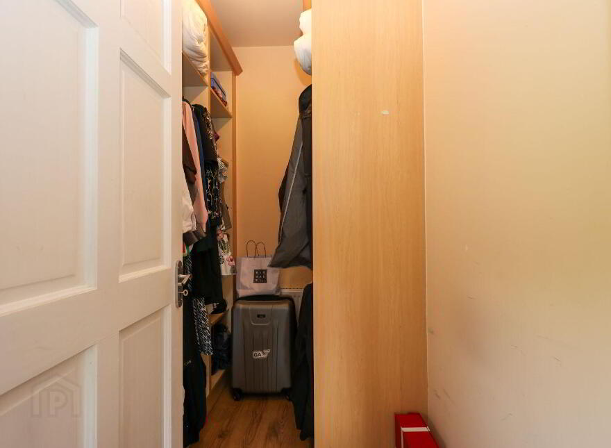 Hillview, Muckerstaff, Granard, N39KR59