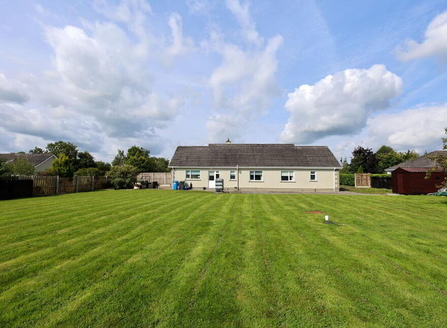 Hillview, Muckerstaff, Granard, N39KR59