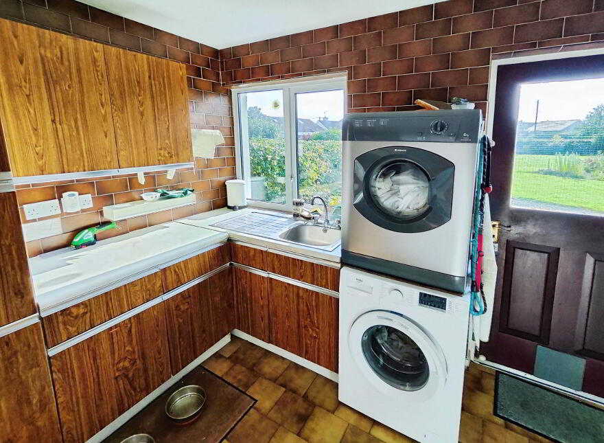 10 Woodland Park, Coleraine, BT52 1JG