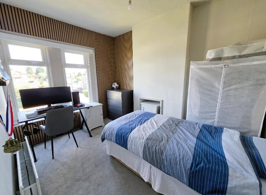 22 Saintfield Road, Lisburn, BT27 5BD
