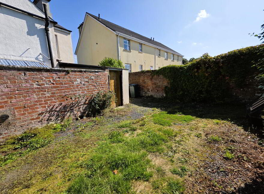 22 Saintfield Road, Lisburn, BT27 5BD