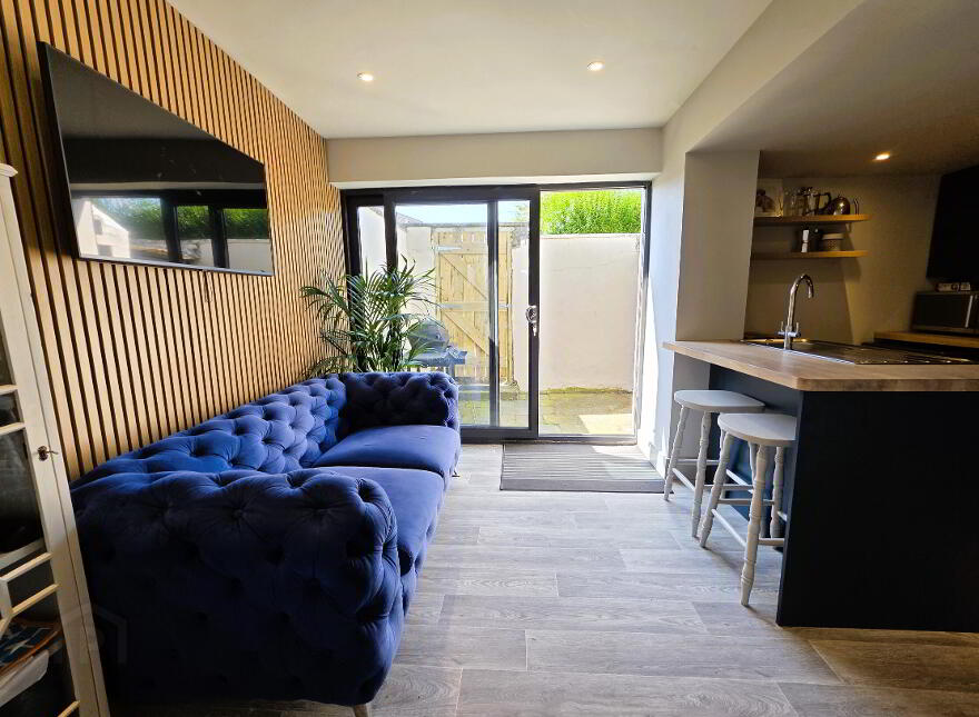 22 Saintfield Road, Lisburn, BT27 5BD