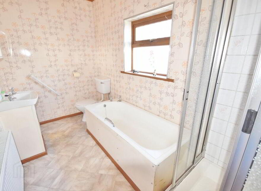 46.3 Residential Holding At Kilgarvan, Ballylongford, V31E542