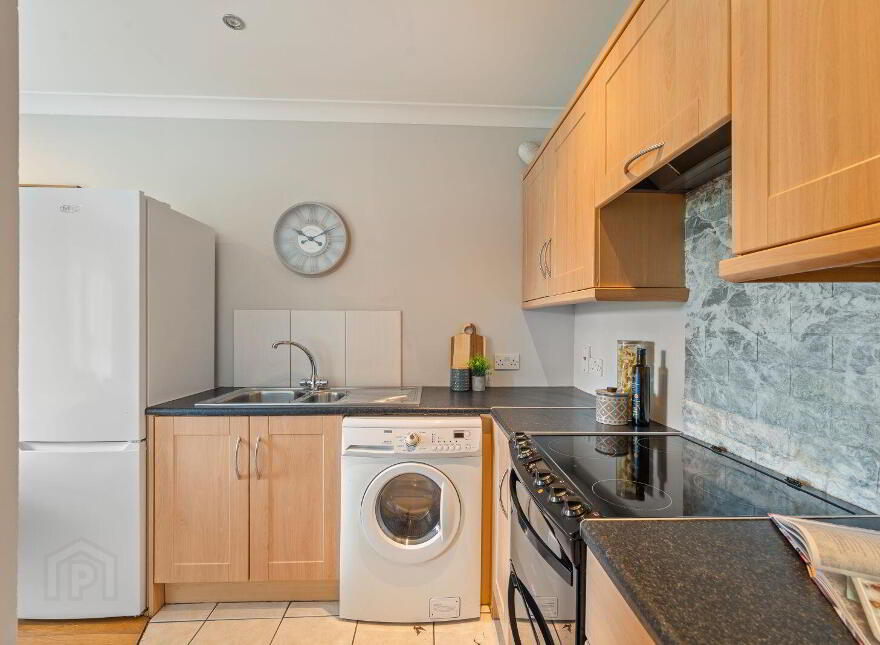 8 Ashton Lodge, Boreenmanna Road, Ballintemple, T12N735