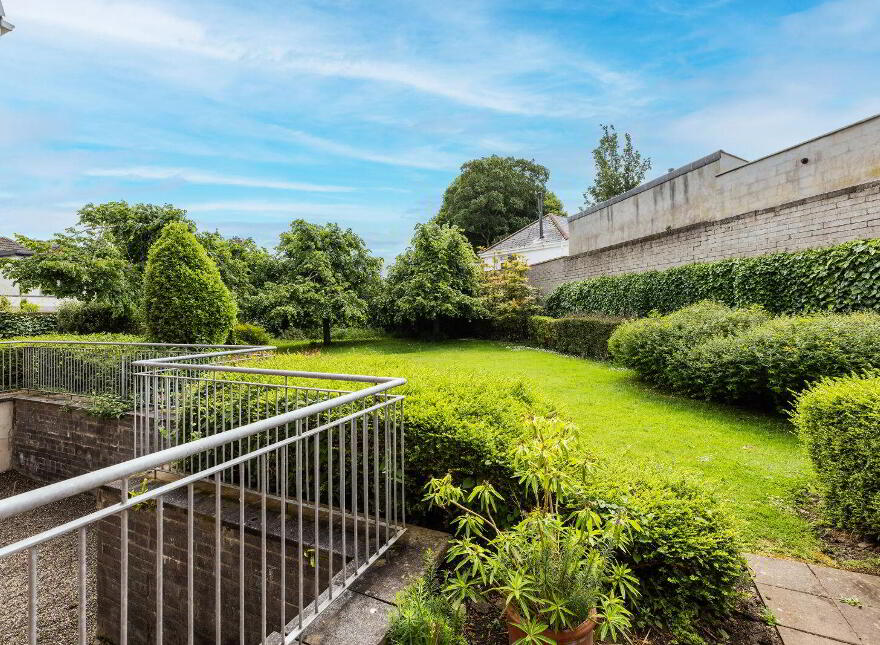 Apartment 9 Botanic Square, Glasnevin, Glasnevin, D09NY80