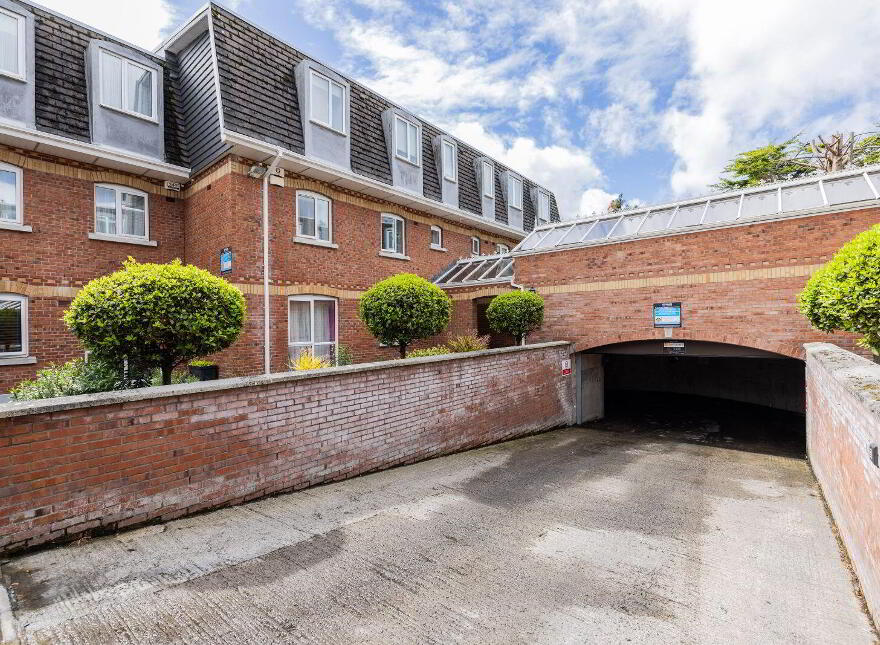 Apartment 9 Botanic Square, Glasnevin, Glasnevin, D09NY80