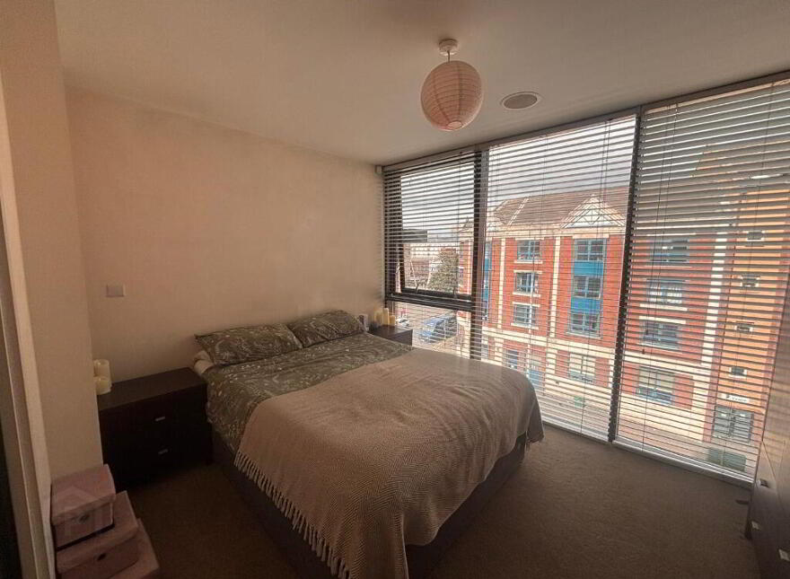 17 Custom House Square, Custom House Reside, Belfast, BT1 3ES