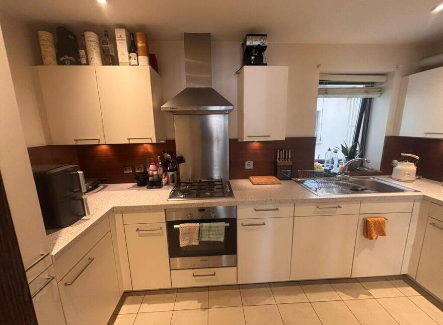 17 Custom House Square, Custom House Reside, Belfast, BT1 3ES