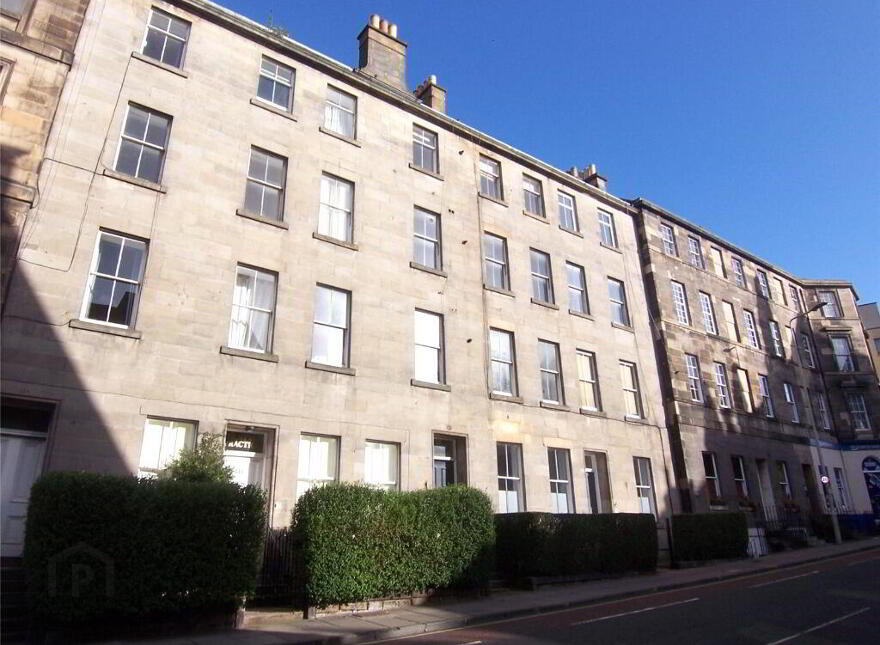 114/8 Lauriston Place, Tollcross, Edinburgh, EH3 9HX