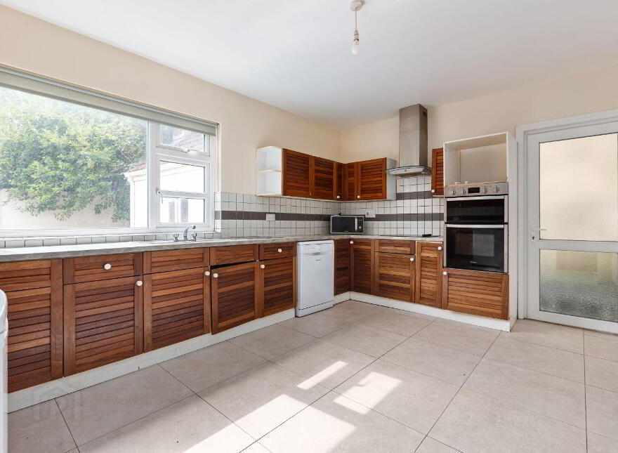 24 The Elms, Stillorgan Road, Donnybrook, Donnybrook, D04H6Y7