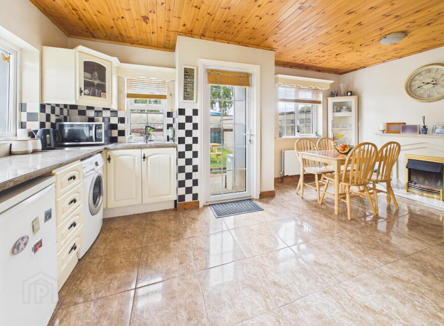 5 Annbrook Heights, Nenagh, E45HN90