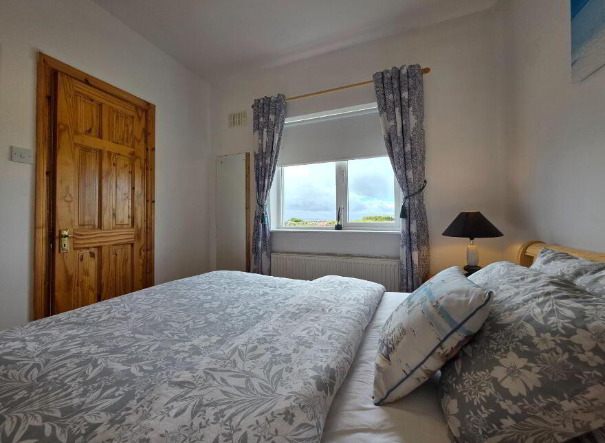 Nolans Hill, Fenit, V92YN88