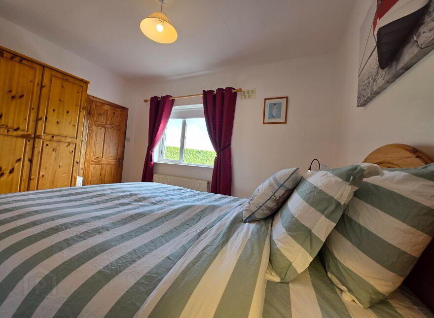 Nolans Hill, Fenit, V92YN88