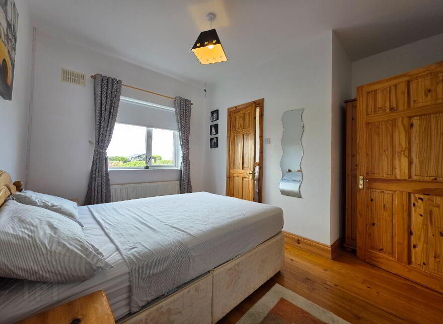 Nolans Hill, Fenit, V92YN88