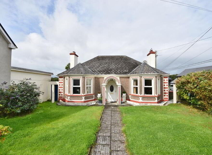 Chapel Street, Tarbert, V31TX23