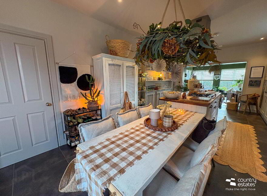 8 Readers Park, Ballyclare, BT39 9GP