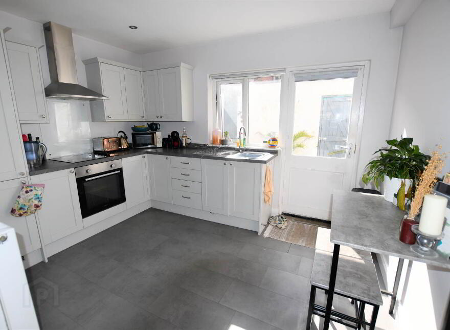14 Glendower Street, Belfast, BT6 8PD