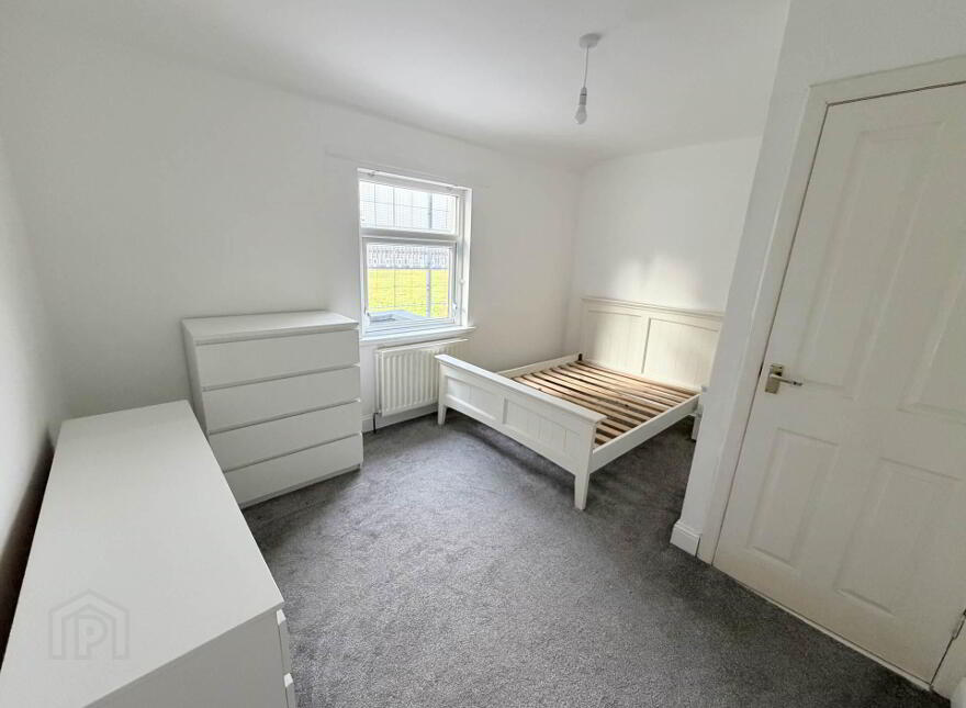 2 Avoniel Parade, Belfast, BT5 4SH