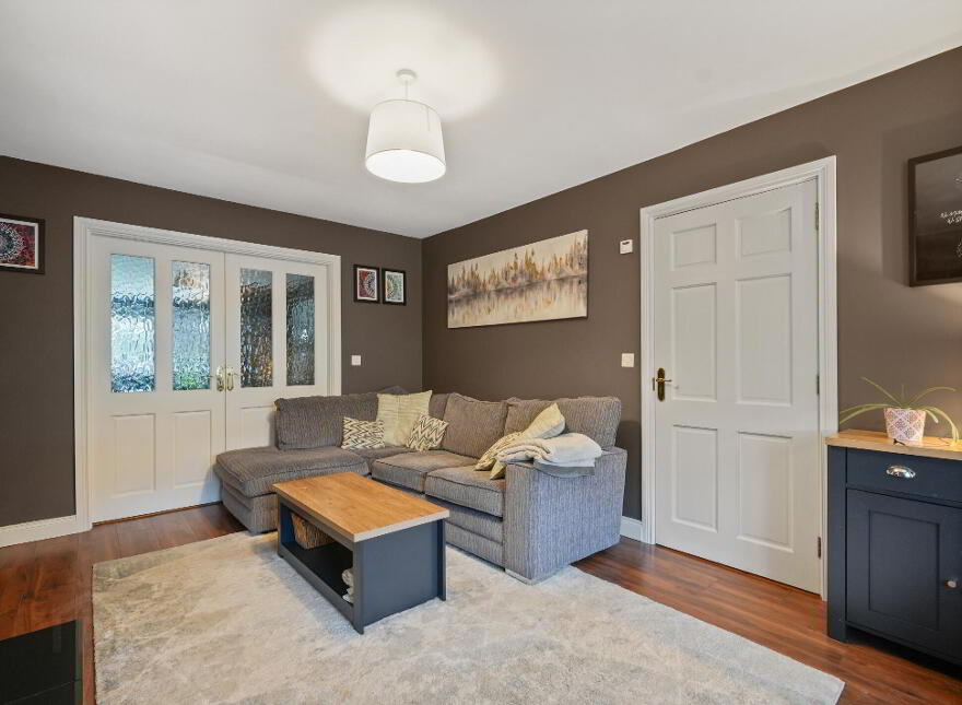 37 Rathcluain, Kiltimagh, F12K603