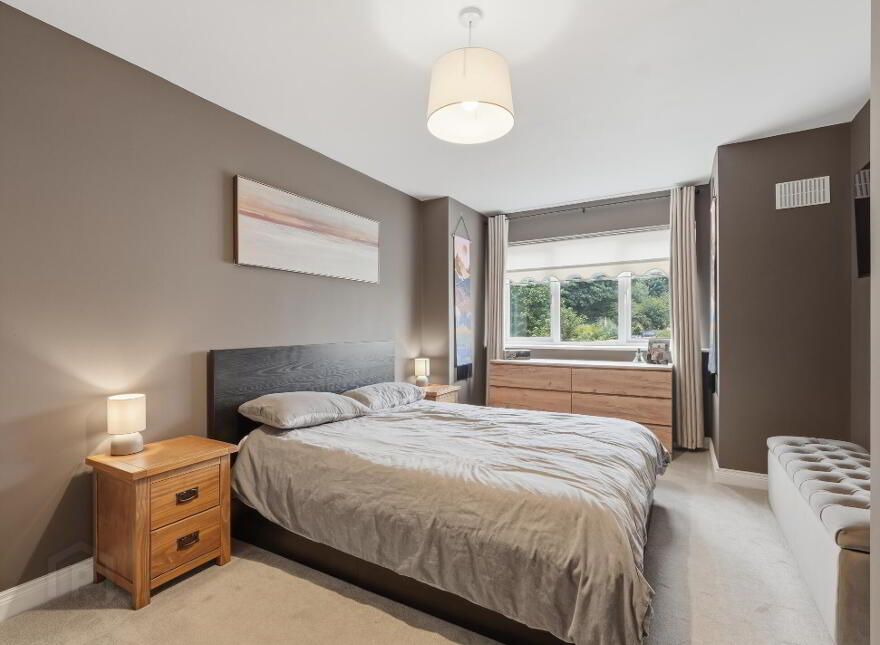 37 Rathcluain, Kiltimagh, F12K603