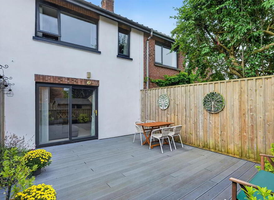 11 Upper Malone Close, Belfast, BT9 6LZ
