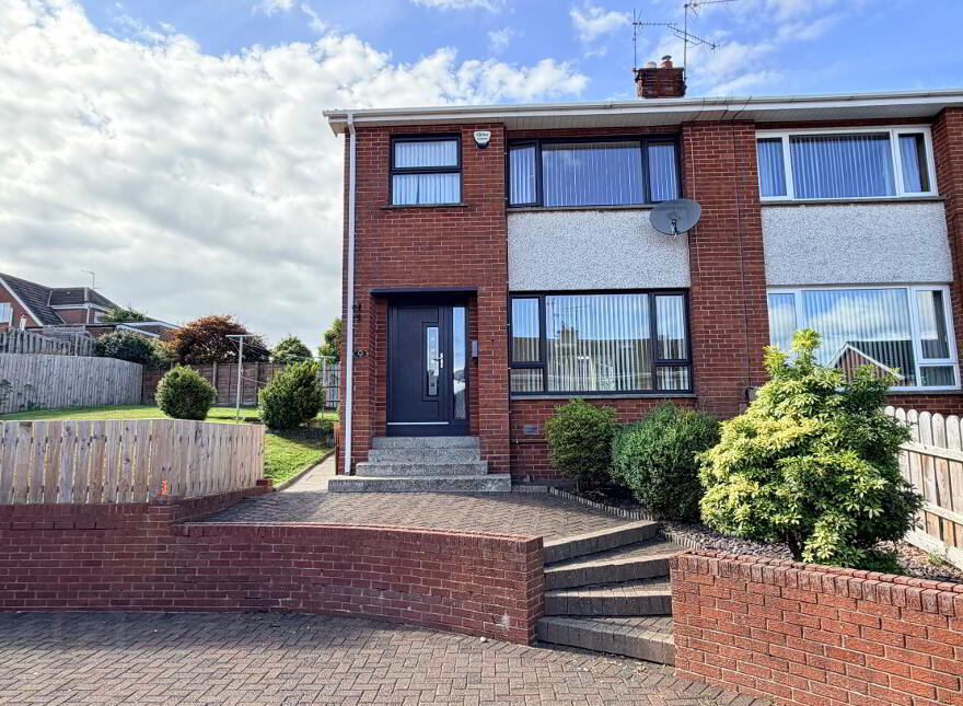 9 Areema Heights, Banbridge, BT32 3EX photo