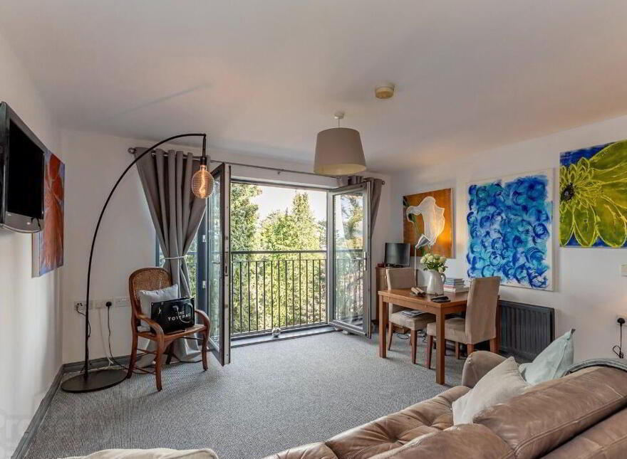 25, Luna Building, Redwoods, Dunmurry, Belfast, BT17 9FP