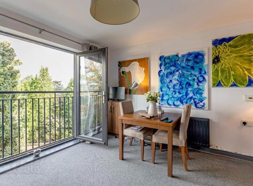 25, Luna Building, Redwoods, Dunmurry, Belfast, BT17 9FP