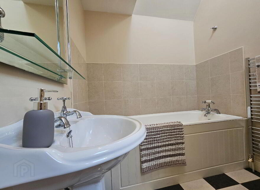 Lower Main Street, Killacolla, Killacolla, V94RW6X