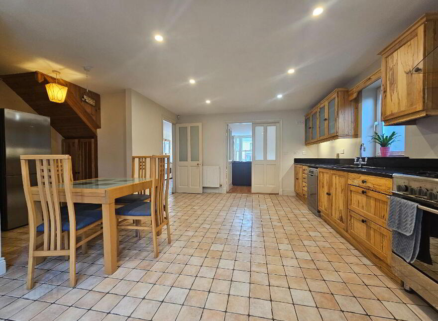 Lower Main Street, Killacolla, Killacolla, V94RW6X