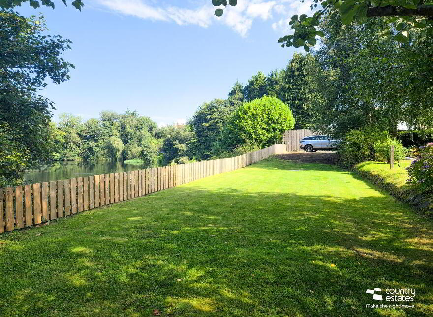 4 St. Patricks Gardens, Templepatrick, Ballyclare, BT39 0AD