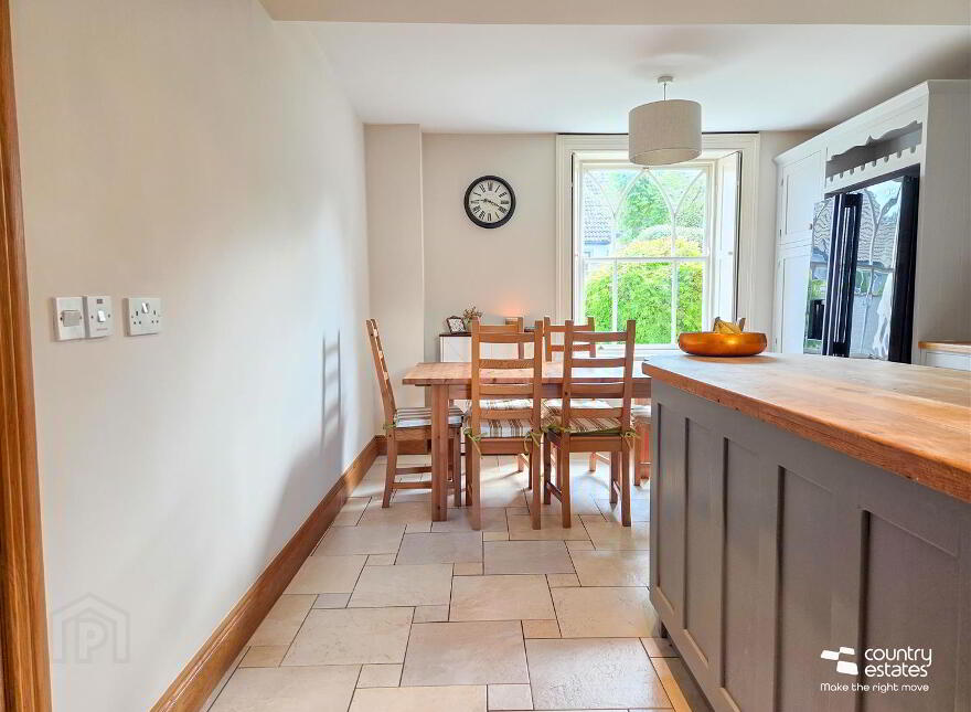 4 St. Patricks Gardens, Templepatrick, Ballyclare, BT39 0AD