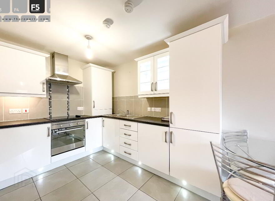 14, 1 West Circular Close, The Vale, Belfast, BT13 3QF
