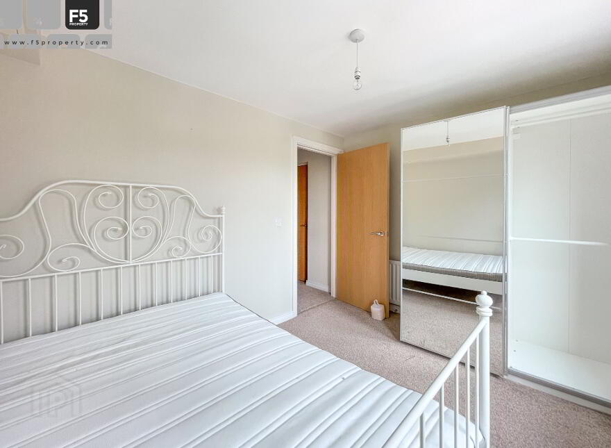 14, 1 West Circular Close, The Vale, Belfast, BT13 3QF