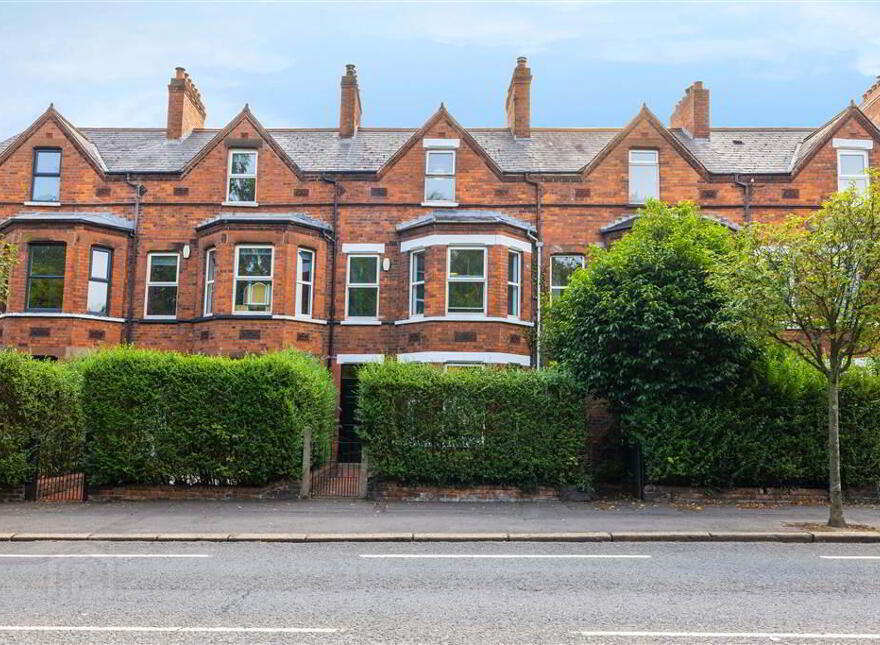 238 Ravenhill Road, Belfast, BT6 8EF photo