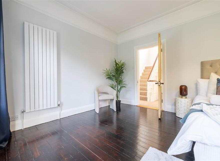 238 Ravenhill Road, Belfast, BT6 8EF