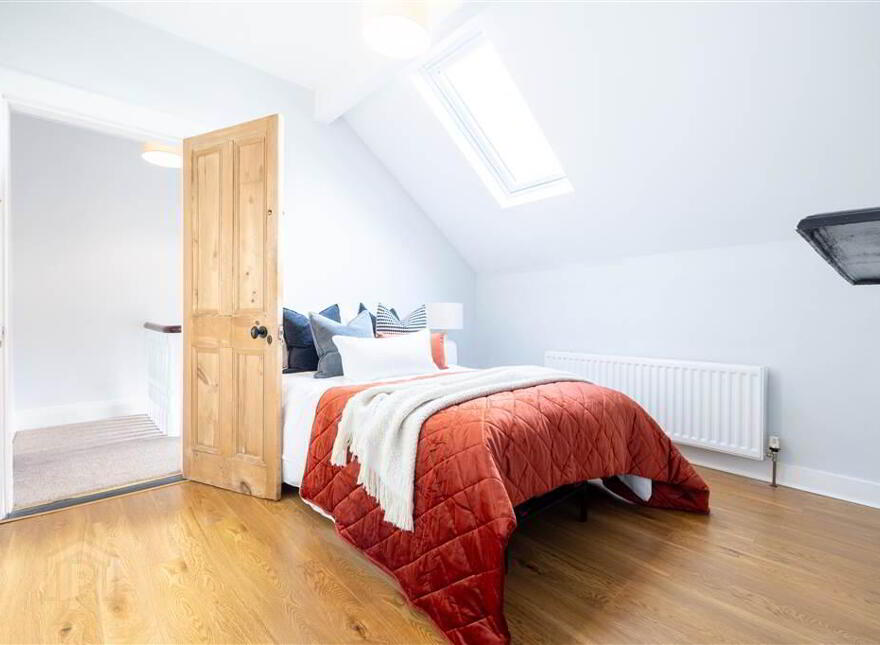 238 Ravenhill Road, Belfast, BT6 8EF