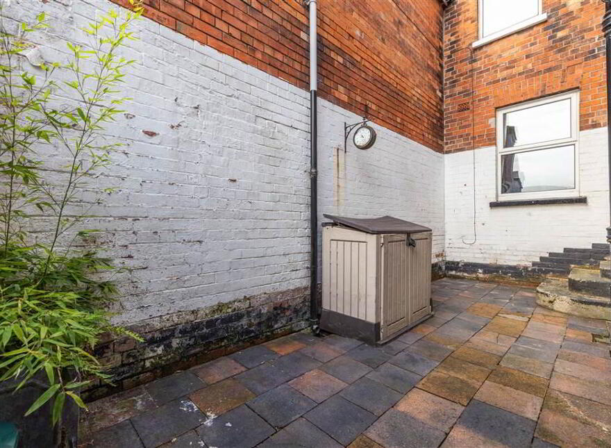 238 Ravenhill Road, Belfast, BT6 8EF