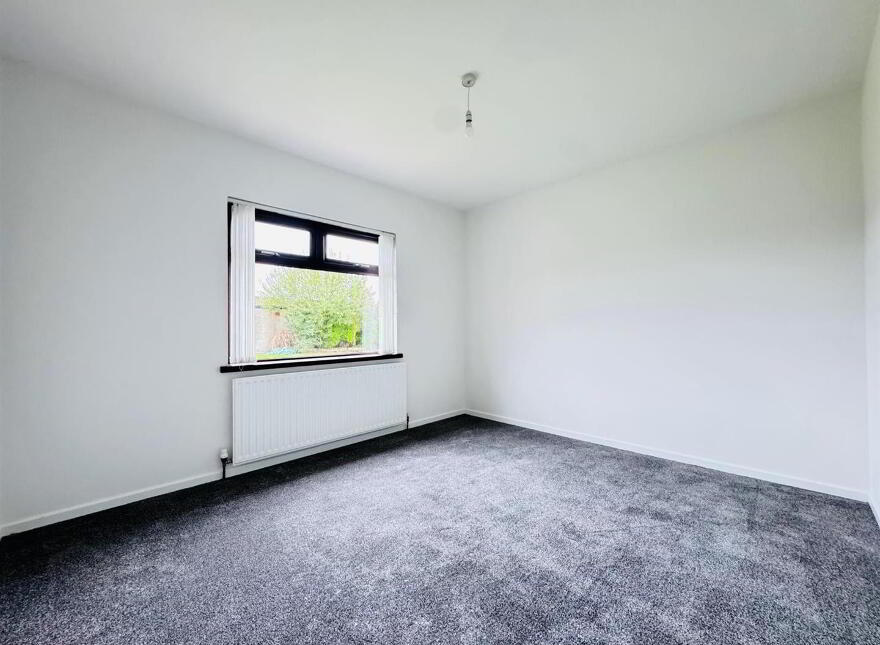 61 Carmeen Drive, Rathcoole, Newtownabbey, BT37 9DL