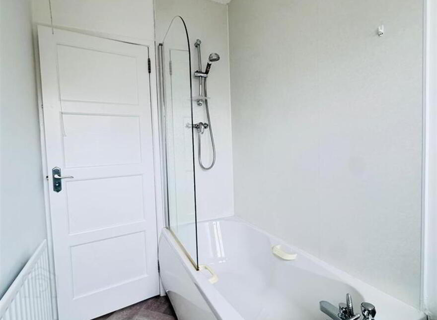 61 Carmeen Drive, Rathcoole, Newtownabbey, BT37 9DL
