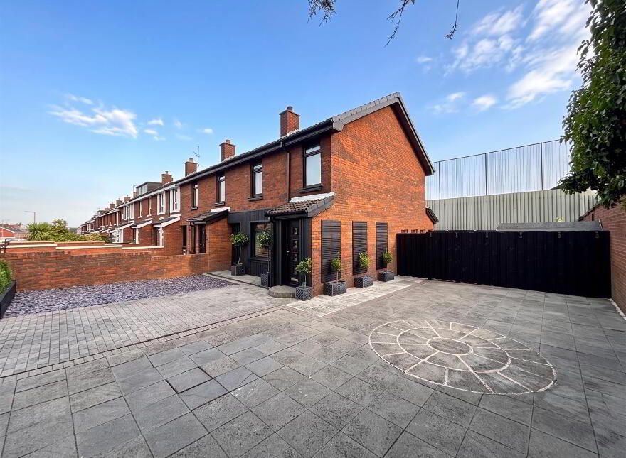 1 Rosapenna Street, Belfast, BT14 6GD