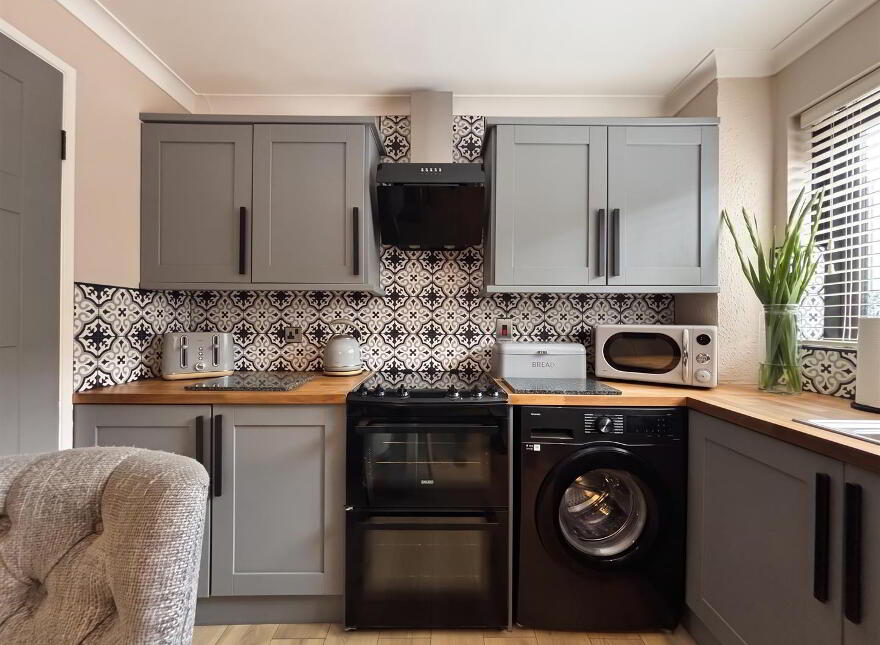 1 Rosapenna Street, Belfast, BT14 6GD
