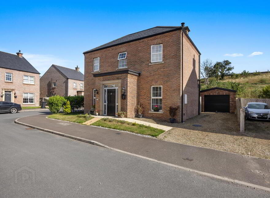 39 Moss Lane, Ballynahinch, BT24 8FE photo