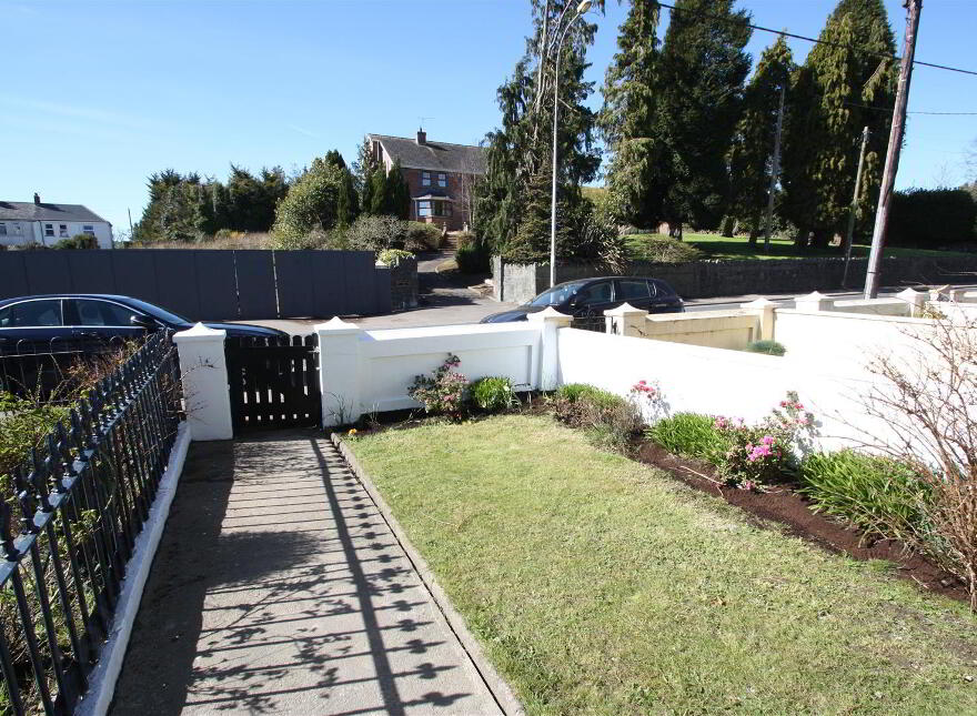 9 Belfast Road, Ballynahinch, BT24 8DZ