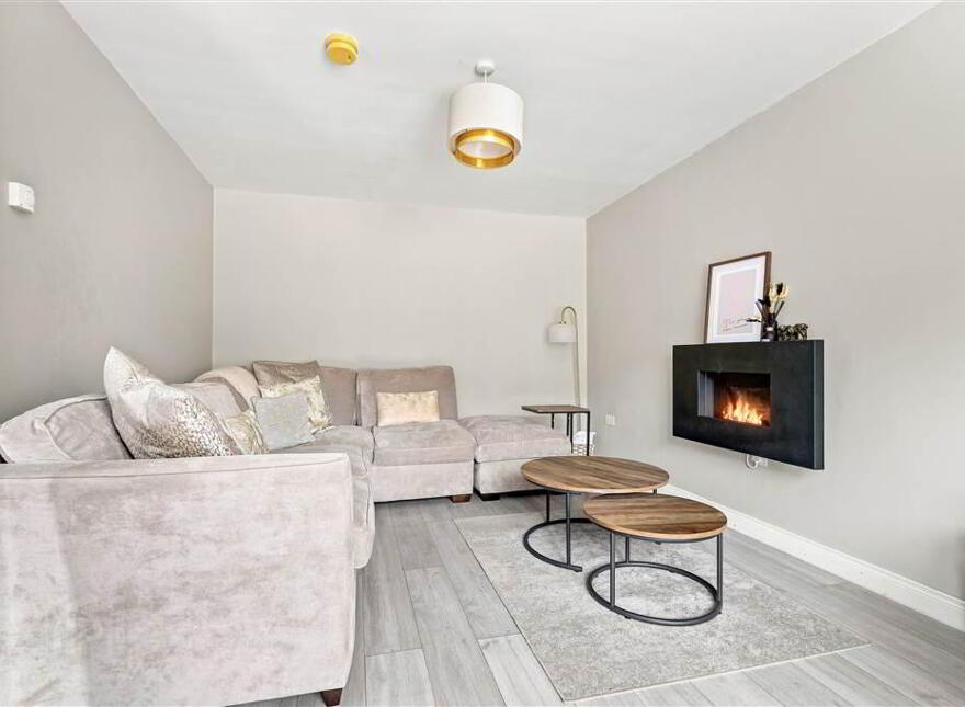 17 Woodland Grove, Ballymena, BT43 6WJ