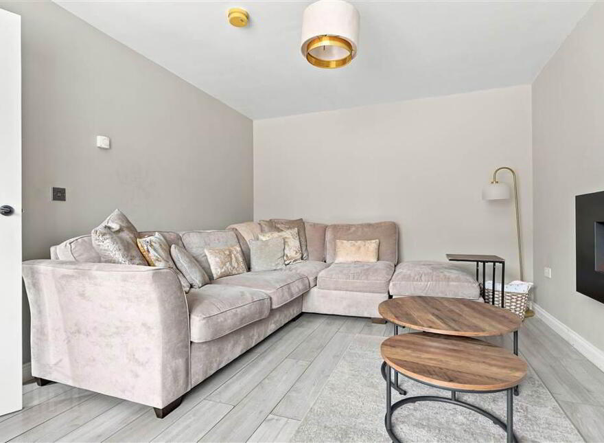 17 Woodland Grove, Ballymena, BT43 6WJ
