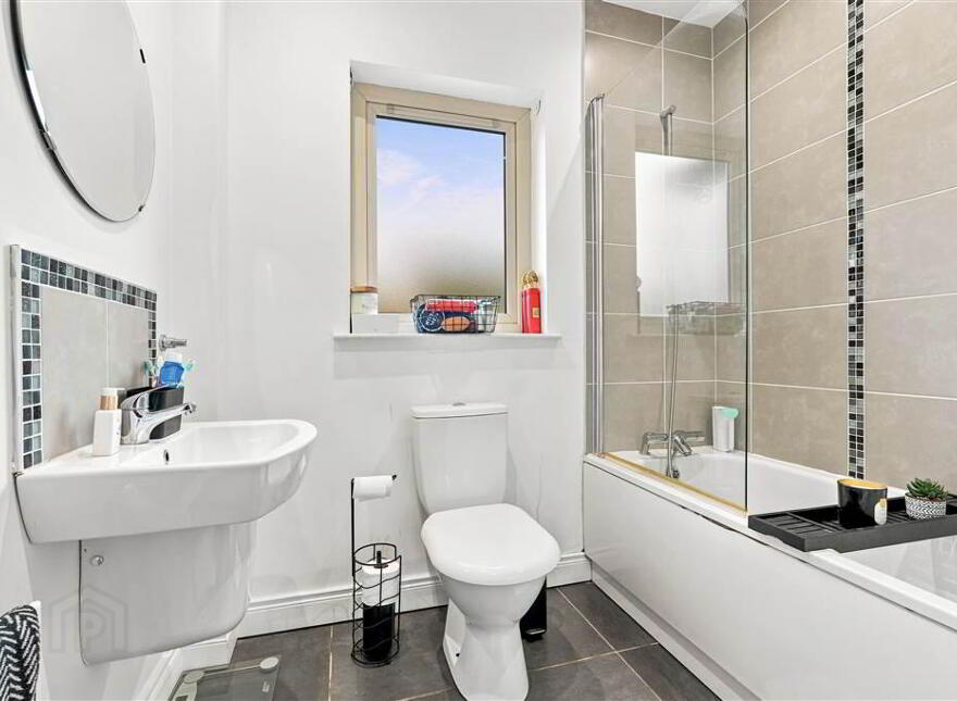 17 Woodland Grove, Ballymena, BT43 6WJ