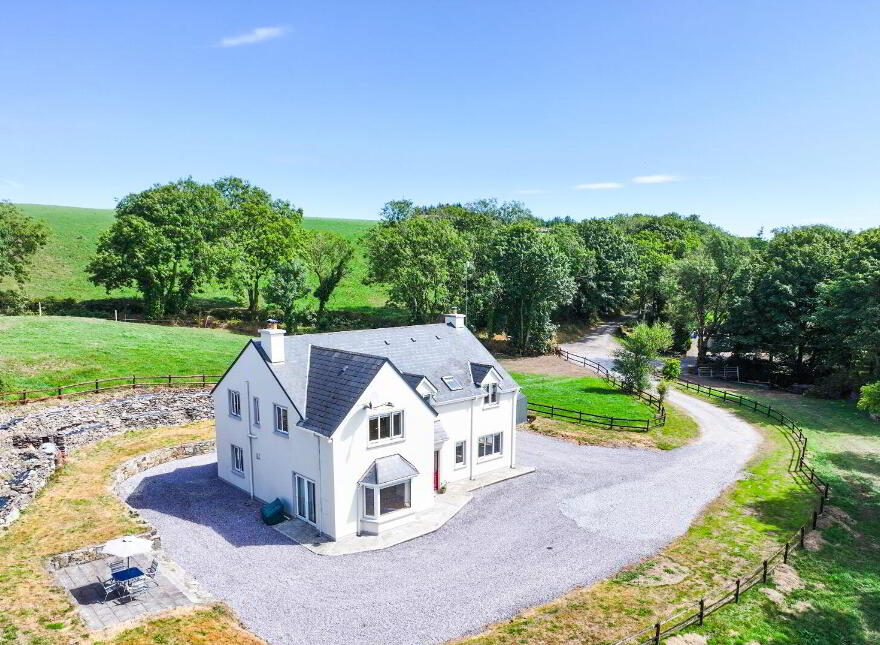 The Paddock, Enniskeane, Newcestown, P47NH39