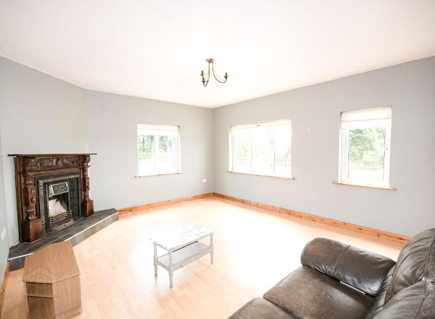 The Paddock, Enniskeane, Newcestown, P47NH39