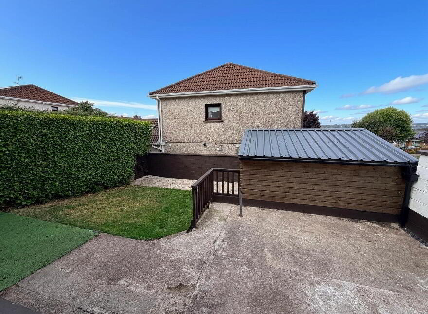 8 Manor Grove, Thornbury View, Rochestown, T12NT6W